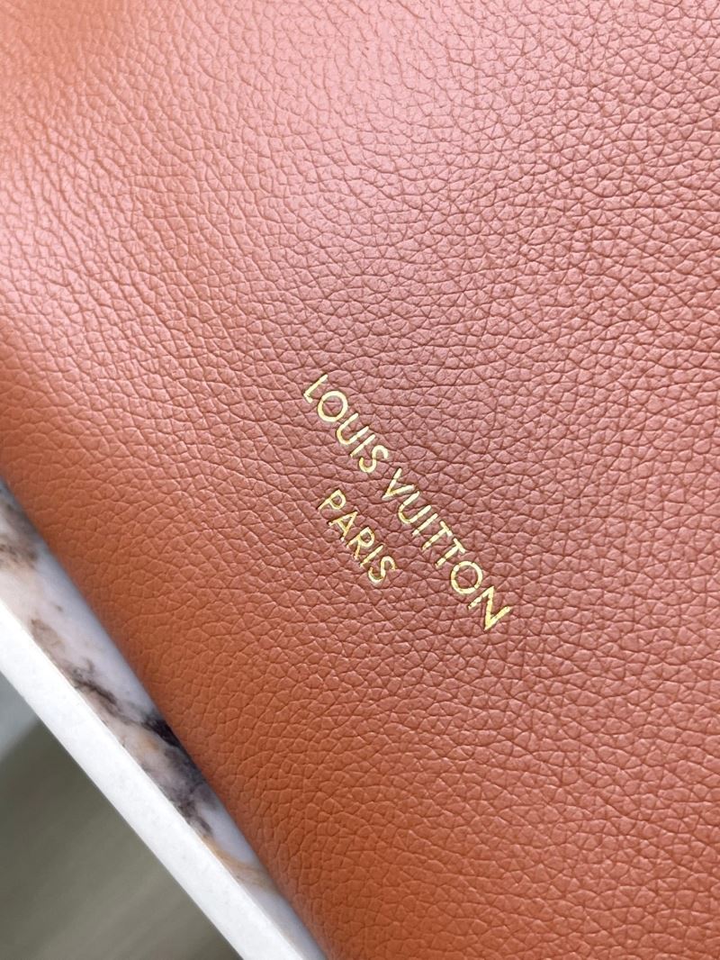 Louis Vuitton Hobo Bags